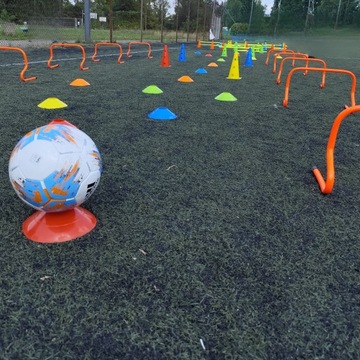 20 ТРЕНИРОВОЧНЫХ КОНУСОВ С ОТВЕРСТИЯМИ, ТРЕНИРОВОЧНЫЙ конус, гибкий ПОЕЗД, 32 см