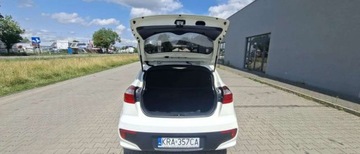 Kia Rio III Hatchback 5d Facelifting 1.1 WGT 75KM 2015 Kia Rio Kia Rio 1.1 CRDI Attract 1.1 Diesel 75KM, zdjęcie 26