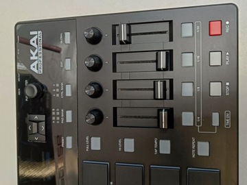USB/MIDI-контроллер Akai MPD 226