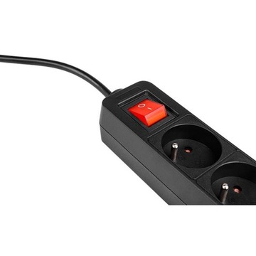 УДЛИНИТЕЛЬ ПИТАНИЯ НА 4 РОЗЕТКИ 3 МЕТРА С ВЫКЛЮЧАТЕЛЕМ