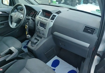 Opel Zafira B 1.6 Twinport ecoFLEX 115KM 2013 Opel Zafira Bogata wersja Zarejestrowany Zadbany 1.6 Benzyna 116KM, zdjęcie 12