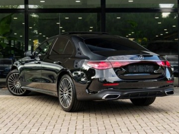 Mercedes Klasa E W214 Sedan 2.0 220d 197KM 2025 E Klasa 220 d 4-Matic AMG 2.0 (197KM) 2025, zdjęcie 5