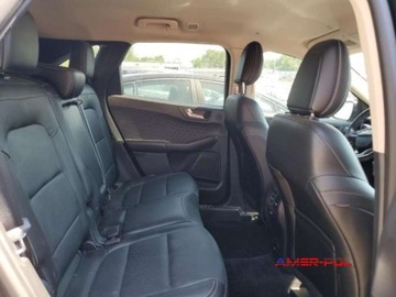 Ford Kuga III 2020 Ford Kuga 2020 r. 2,0L TITANIUM 4x4 HYBRID 2.5 Hybryda 198KM, zdjęcie 10