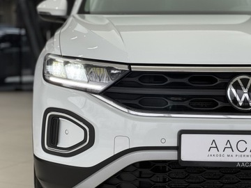 Volkswagen T-Roc I SUV Facelifting 1.5 TSI ACT 150KM 2023 Volkswagen T-Roc Life / ACC / Kamera cofania / Asy, zdjęcie 38