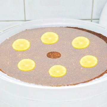 Машина для сублимационной сушки силиконового противня в духовке.