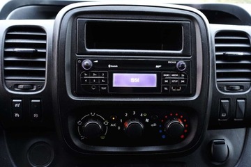 Opel Vivaro B Kombi Extra Long H1 2,9t 1.6 BiTurbo 125KM 2017 Opel Vivaro 9os. Tempomat Ogranicznik predkosci Czujniki parkowania FV, zdjęcie 16