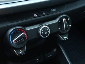 Kia Rio IV Hatchback 5d Facelifting 1.0 T-GDI 100KM 2021 Kia Rio 1.0 T-GDI, 1. Właściciel, Serwis ASO, zdjęcie 13