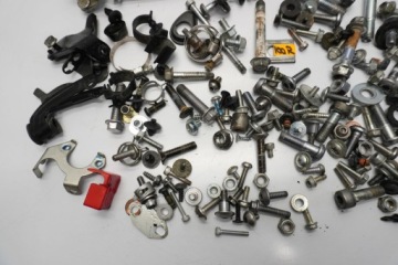 YAMAHA FZ1 1000 N FAZER RN16 06-15 БОЛТЫ ВИНТЫ