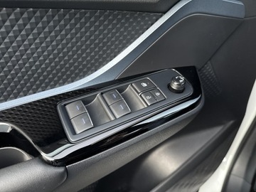 Toyota C-HR I Crossover Facelifting 1.8 Hybrid 122KM 2020 Toyota C-HR 1.8 Hybrid Style 1.8 Hybrid Style I Au, zdjęcie 19