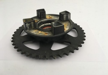 KAWASAKI Z1000 10-13 Держатель колеса + задняя звездочка