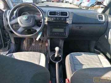 Skoda Fabia II Kombi 1.2 70KM 2009 Skoda Fabia 1,2 htp klima szyberdach alu grz.fotele oplacona 1.2 Benzyna, zdjęcie 11