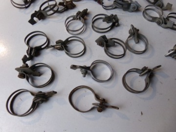 ЗАЖИМЫ ДЛЯ НАСОСА ЗЗР - ЯГУАР/УРАГАН - КРЮКИ