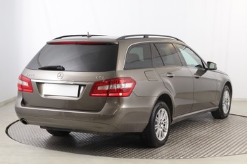 Mercedes Klasa E W212 Kombi 250 CGI BlueEFFICIENCY 204KM 2010 Mercedes E E 250, Automat, Skóra, Navi, Klima, zdjęcie 4