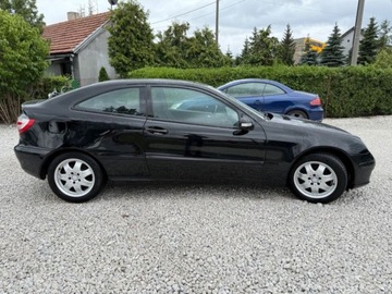 Mercedes Klasa C W203 Coupe W203 1.8 (C 200 Kompressor) 163KM 2005 Mercedes-Benz Klasa C MERCEDES W 203 COUPE Tylko 100000tys km Lift 2005 Pa, zdjęcie 2