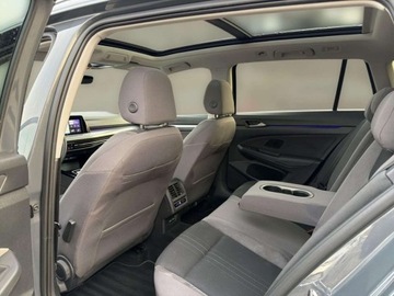 Volkswagen Golf VIII Alltrack 2.0 TDI 200KM 2022 Volkswagen Golf Alltrack LED Matrix Harman Kardon Hak Kamera Cofania Faktu, zdjęcie 36