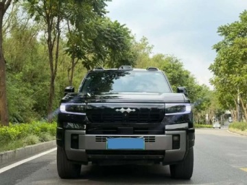 BYD 2025 BYD Leopard 8 2025 BYD Leopard 8 2.0 Hybryda Plug-in 750KM, zdjęcie 1