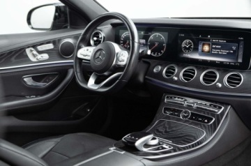 Mercedes Klasa E W213 Limuzyna 2.0 220d 194KM 2019 Mercedes-Benz Klasa E E220d 4 Matic AMG Salon Polska Autotrade Mercedes, zdjęcie 28