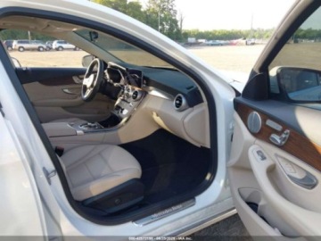 Mercedes Klasa C W206 2021 Mercedes-Benz Klasa C 300 4Matic 2021 2.0l 2.0 Benzyna 255KM, zdjęcie 9