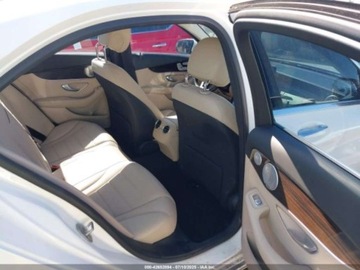 Mercedes Klasa C W206 2021 Mercedes-Benz Klasa C 300 Sedan 2021 2.0l 2.0 Benzyna 255KM, zdjęcie 12