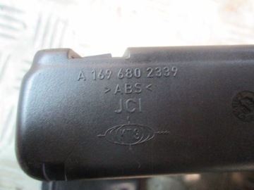 RÁMEČEK KONZOLA STŘEDNÍ SKŘÍŇKA MERCEDES W169 A TŘÍDA A1696802339