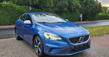 Volvo V40 II Hatchback Facelifting 2.0 D2 120KM 2018 Volvo V40 2.0 d R-desing skora alkantara 2.0 Diesel 120KM, zdjęcie 13