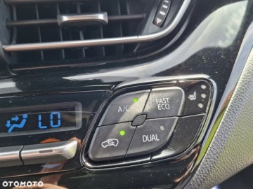 Toyota C-HR I Crossover 1.8 Hybrid 122KM 2019 Toyota C-HR Toyota C-HR 1.8 Hybryda 122KM, zdjęcie 22