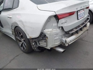 Volvo S60 III Sedan 2.0 T5 250KM 2020 Volvo S60 S60 t5 momentum 2.0 Benzyna 250KM, zdjęcie 4