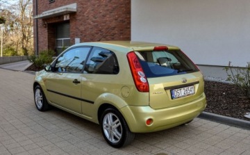 Ford Fiesta VI 1.4 16V 80KM 2005 Ford Fiesta 1,4 Automat 102 tys. km Lift 1.4 Benzyna 80KM, zdjęcie 2