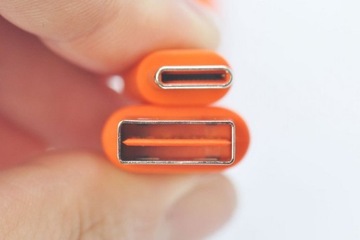 КАБЕЛЬ JBL USB ЗАРЯДНОЕ УСТРОЙСТВО BLUETOOTH USB C