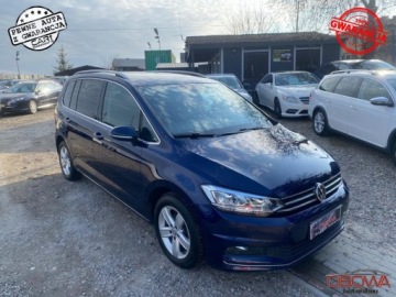 Volkswagen Touran III 1.4 TSI 150KM 2017 Volkswagen Touran 1.4 tsi 150 KM pasek nowy polski salon high line f-k VAT