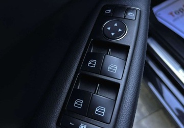 Mercedes CLS W218 Coupe 350 CDI BlueEFFICIENCY 265KM 2012 Mercedes-Benz CLS 350 CDI 265KM ZAREJESTROWANY zaledwie 92 000 km GWARAN, zdjęcie 31