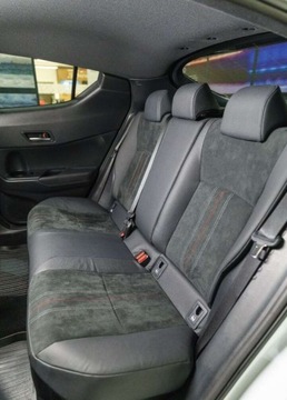 Toyota C-HR I Crossover Facelifting 2.0 Hybrid Dynamic Force 184KM 2022 Toyota C-HR 2.0 Hybrid GR Sport 2.0 Hybryda 184KM, zdjęcie 23