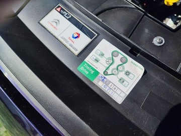 Citroen C4 Cactus Crossover 1.2 PureTech 82KM 2015 Citroen C4 Cactus Oryginalny lakier + Książka, zdjęcie 19