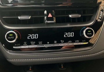 Toyota Corolla XII TS Kombi 1.2 Turbo D-4T 116KM 2019 Toyota Corolla Toyota Corolla 1.2 T Comfort 1.2 Benzyna 116KM, zdjęcie 27