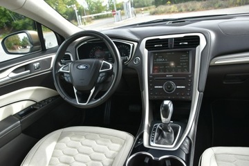 Ford Mondeo V Kombi 2.0 TDCi 180KM 2016 Ford Mondeo Vignale 2.0TDCi 180KM Automat 2016r., zdjęcie 9