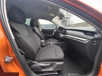 Skoda Octavia IV Kombi 2.0 TDI 115KM 2023 Skoda Octavia 2.0d 115KM 2023r gwarancja! Faktura VAT, zdjęcie 25