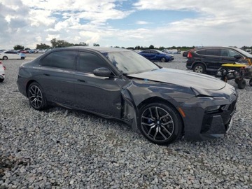 BMW Seria 7 G70 2023 BMW Seria 7 740i 2023 3.0l 3.0 Benzyna 375KM, zdjęcie 4