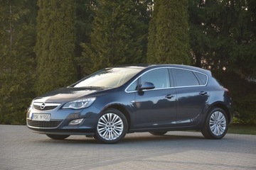 Opel Astra J Hatchback 5d 1.4 Turbo ECOTEC 140KM 2011 OPEL ASTRA J 1.4 Turbo 140 KM, zdjęcie 2