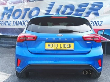 Ford Focus IV Hatchback Facelifting 1.0 EcoBoost 125KM 2022 Ford Focus miękka HYBRYDA, na gwarancji, ST-line,, zdjęcie 4