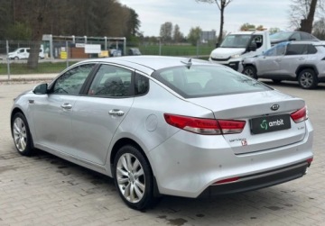 Kia Optima II Sedan 1.7 VGT CRDi 141KM 2015 Kia Optima 1.7CRDi 141KM 2015r. automat Salon Polska 1.7 Diesel 141KM, zdjęcie 7