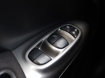 Nissan Juke I SUV 1.5 dCi 110KM 2013 Nissan Juke 1.5 dCi, Navi, Klima, Klimatronic, zdjęcie 16