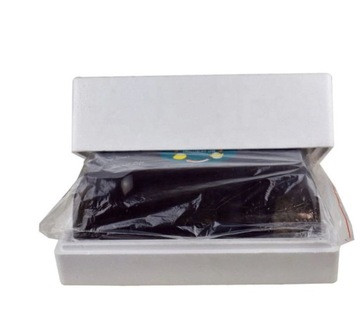 Качественный автоматический инкубатор на 24 яйца.