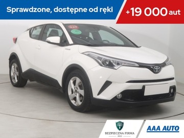 Toyota C-HR I Crossover 1.8 Hybrid 122KM 2019 Toyota C-HR 1.8 Hybrid, Salon Polska, Automat