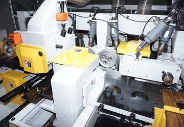 ЧЕТЫРЕХСТОРОННИЙ РУГУГ LEADERMAC LMC 523C с 5 головками, для влажной древесины