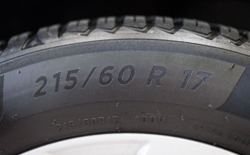 Toyota Corolla Cross 2.0 Hybrid Dynamic Force 197KM 2022 Toyota Corolla Cross Cross 2.0 Hybrid Comfort 2.0 Hybryda 197KM, zdjęcie 7