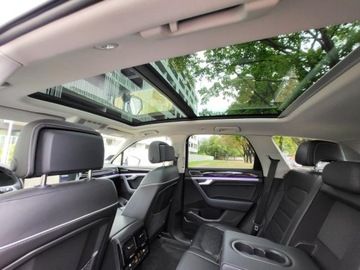 Volkswagen Touareg III SUV 4.0 V8 TDI SCR 422KM 2019 Touareg R-LINE * V8 4,0l diesel 421KM*Salon PL*Bezwypadkowy* ASO*VAT23, zdjęcie 28