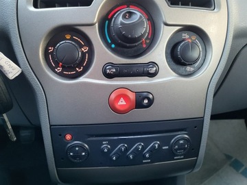 Renault Modus Hatchback 1.2 i 16V 75KM 2008 Renault Modus 1.2 75 KM I Właściciel Mały, zdjęcie 28