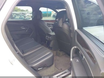 Bentley Bentayga 2019 Bentley Bentayga V8 2019 4.0l 4.0 Benzyna 542KM, zdjęcie 12