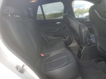 BMW X1 F48 2017 BMW X1 2017 BMW X1 SDRIVE28I 2.0 Benzyna 228KM, zdjęcie 11