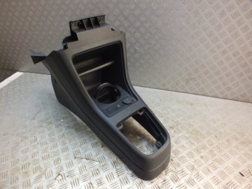 SEAT MII (UP! CITIGO) TYNEL mitte Halter für KUBEK 5D